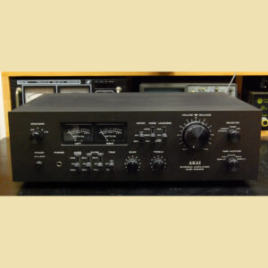 Akai AM 2600