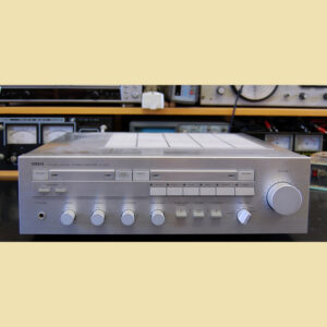 Yamaha A700