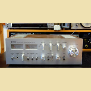 Yamaha CA 810