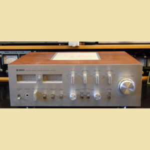 Yamaha CA 1010