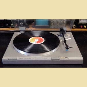 AKAI AP D210