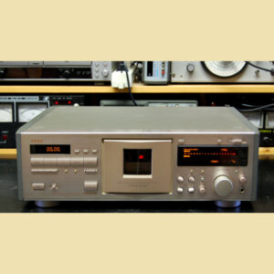 Teac V-7000